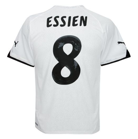 2010-11 Ghana World Cup home (Essien 8)