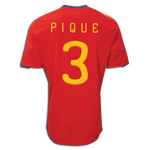 2010-11 Spain World Cup home (Pique 3)