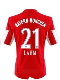 2010-11 Bayern Munich Home Shirt (Lahm 21)