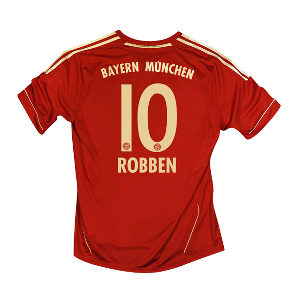 2011-12 Bayern Munich Home Shirt (Robben 10)