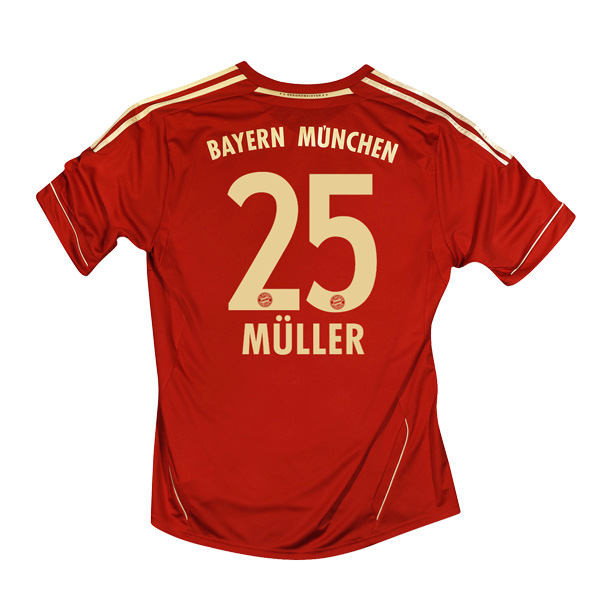 2011-12 Bayern Munich Home Shirt (Muller 25)