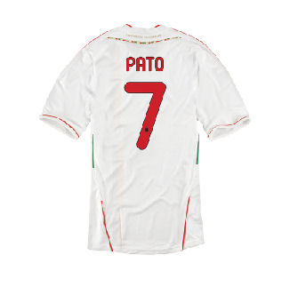 2011-12 AC Milan Away Shirt (Pato 7)