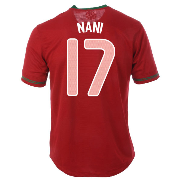 2012-13 Portugal Home Shirt (Nani 17)
