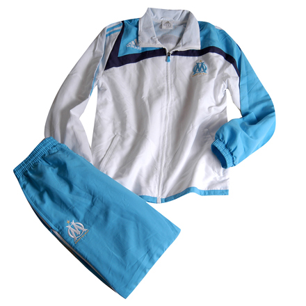 07-08 Marseille Presentation Suit