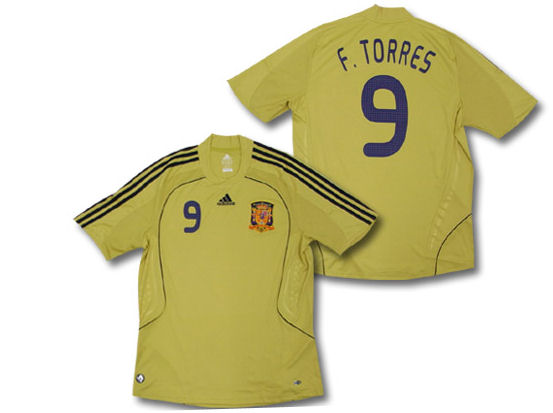 08-09 Spain away (Torres 9)
