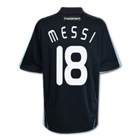 08-09 Argentina away (Messi 18)