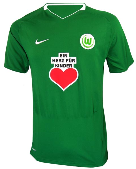 08-09 Wolfsburg home