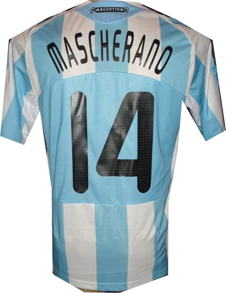 08-09 Argentina home (Mascherano 14)
