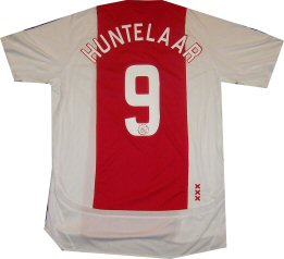 06-07 Ajax home (Huntelaar 9)