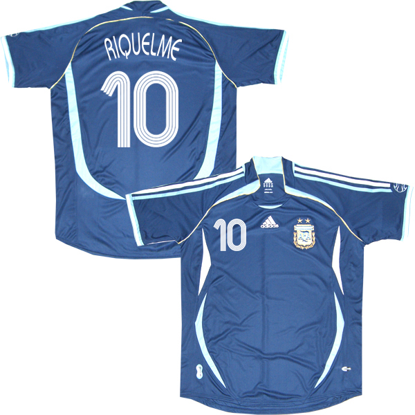 Argentina away (Riquelme 10) 06/07