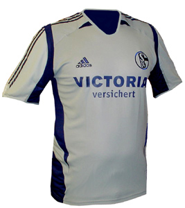 Schalke away 05/06