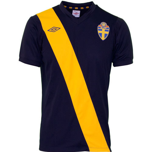 2012-13 Sweden Euro 2012 Away Football Shirt