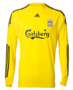 09-10 Liverpool GK home - Kids